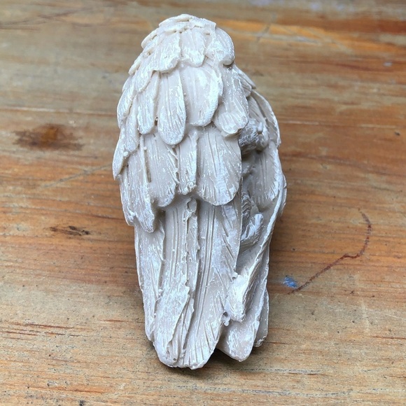 Sleeping Dog Wrapped in Feathered Angel Wings Memorial Figurine 3.15”L - Picture 3 of 5